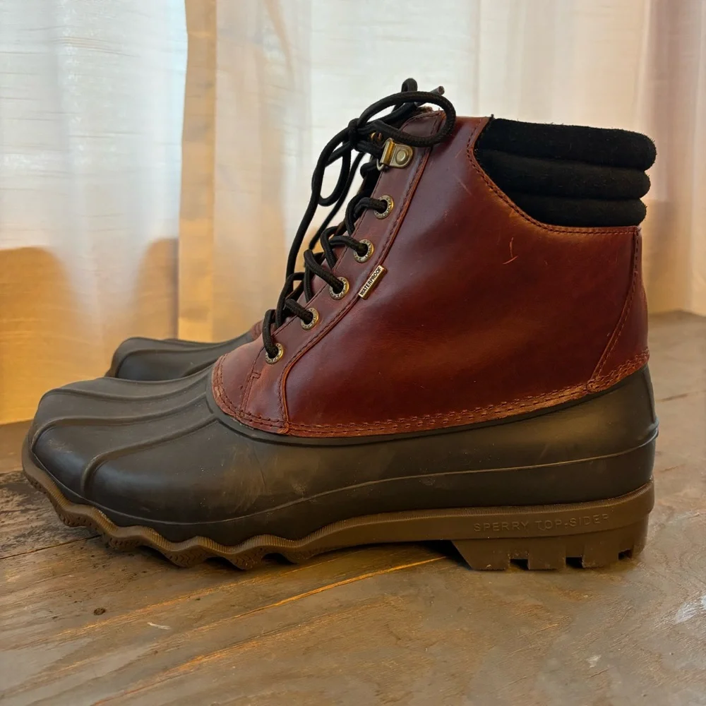 Sperry Avenue waterproof duck boots | size 9